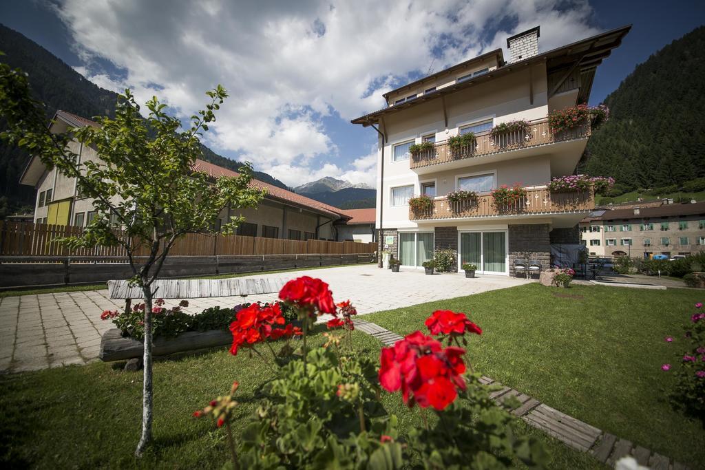 Appartamento Rose Di Bosco เปรดัซโซ ภายนอก รูปภาพ