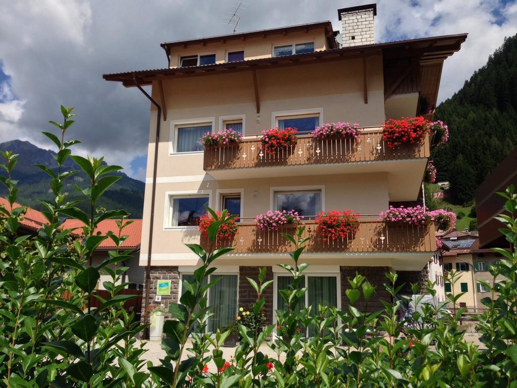 Appartamento Rose Di Bosco เปรดัซโซ ภายนอก รูปภาพ