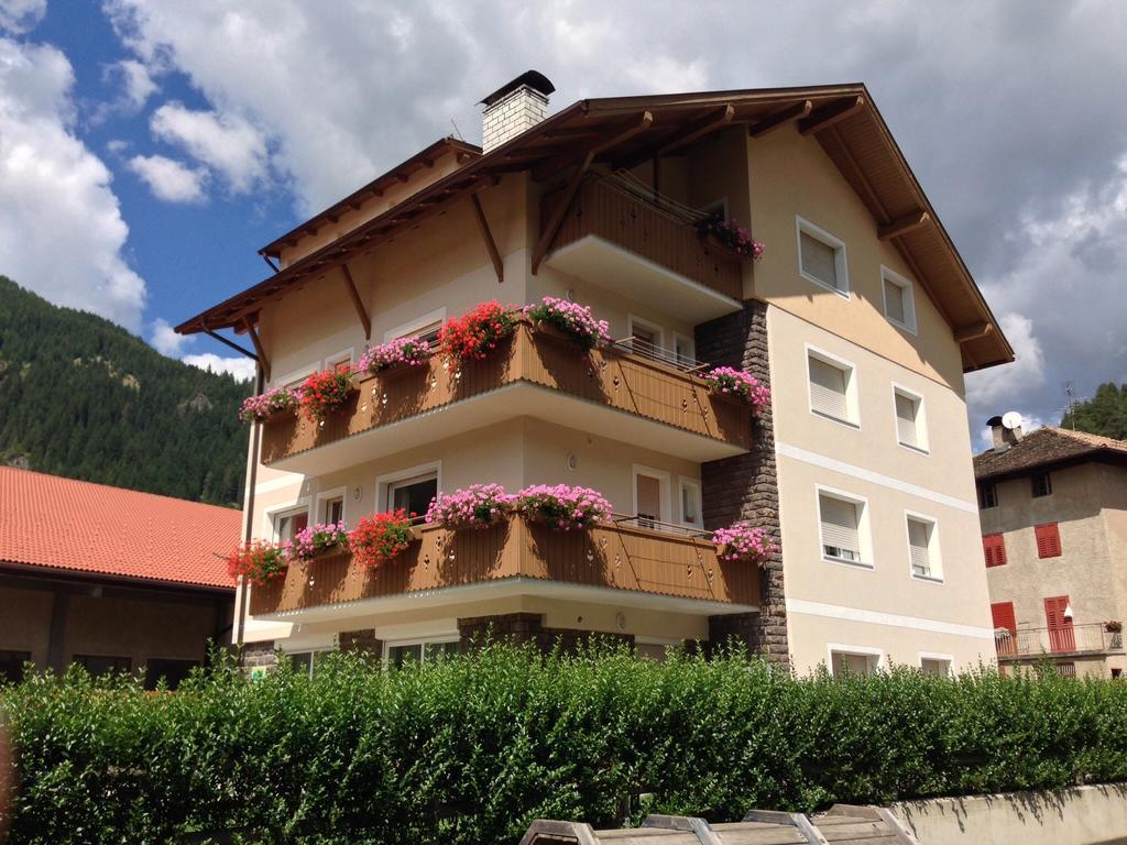 Appartamento Rose Di Bosco เปรดัซโซ ภายนอก รูปภาพ
